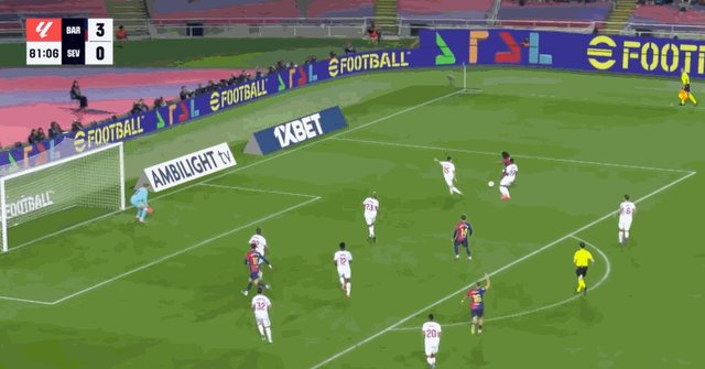 1729460796888084022.gif 4-0托雷.gif